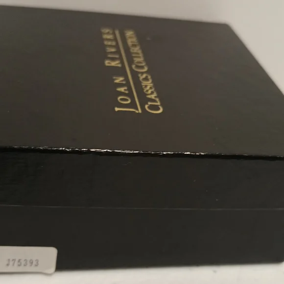 JOAN RIVERS CLASSICS COLLECTION PEARL & GARNET WEDDING BRACELET - Picture 2 of 7